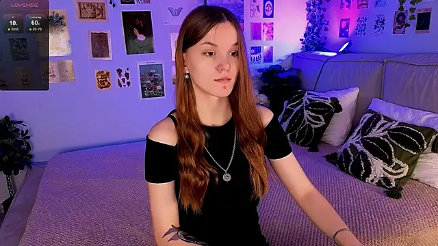 Snapshot of Amber_Rogers chatting on June 3, 5:43 am Amber Rogers online show from June 3, 5:43 am