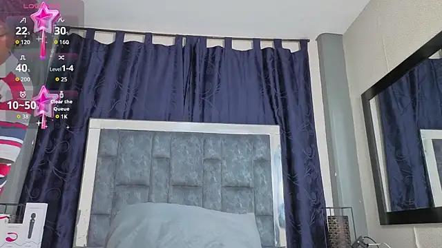 Snapshot of Effie_cooper chatting on September 12, 8:09 pm Effie cooper online show from September 12, 8:09 pm