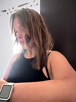 gynna kimera online show from September 24, 3:15 pm