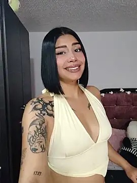 Snapshot of Kylie_brazt chatting on June 10, 3:50 am Kylie brazt online show from June 10, 3:50 am