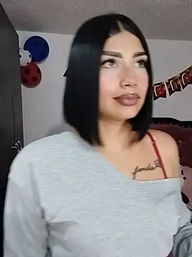 Snapshot of Kylie_brazt chatting on July 1, 4:03 am Kylie brazt online show from July 1, 4:03 am