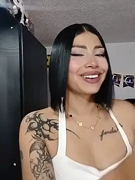 Snapshot of Kylie_brazt chatting on July 7, 3:53 am Kylie brazt online show from July 7, 3:53 am