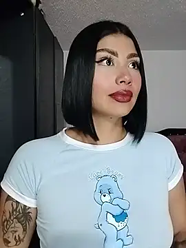 Snapshot of Kylie_brazt chatting on July 21, 3:31 am Kylie brazt online show from July 21, 3:31 am