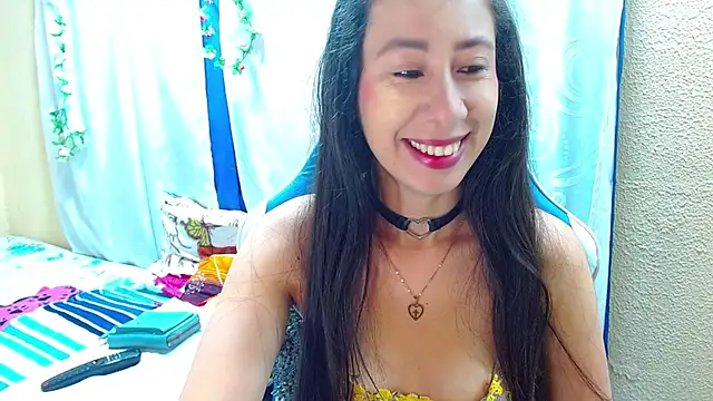 Snapshot of Gia_leinn chatting on October 7, 4:15 pm Gia leinn online show from October 7, 4:15 pm