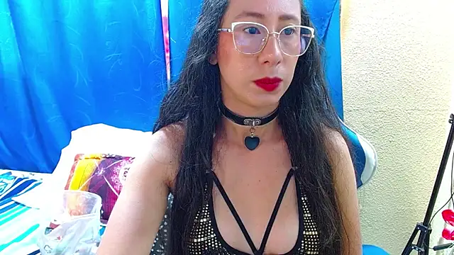 Gia leinn online show from June 9, 3:23 pm