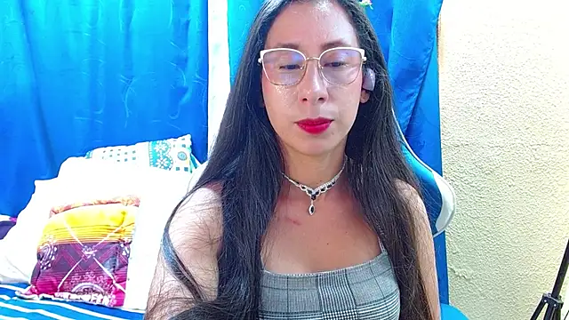 Snapshot of Gia_leinn chatting on June 18, 9:19 pm Gia leinn online show from June 18, 9:19 pm