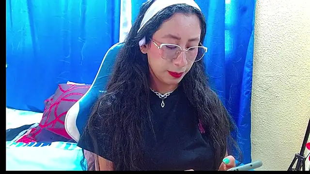 Snapshot of Gia_leinn chatting on June 29, 9:04 pm Gia leinn online show from June 29, 9:04 pm