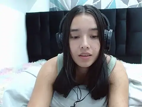  luna 777 online show from October 9, 9:35 pm