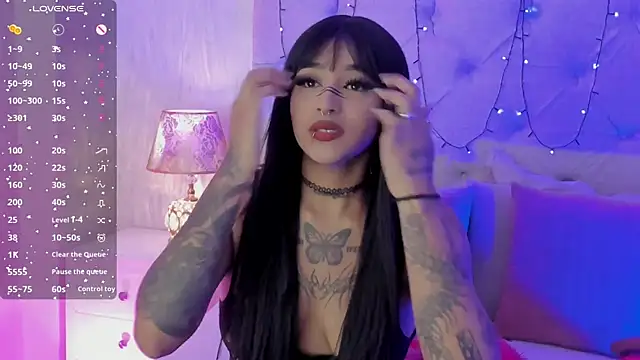 Snapshot of goth_tasha chatting on November 28, 7:49 pm goth tasha online show from November 28, 7:49 pm