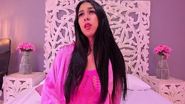 AnnieGibbyns online show from July 8, 8:46 pm