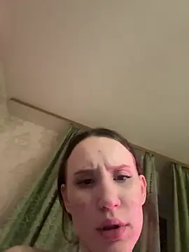 Snapshot of kisssssssss chatting on February 22, 11:24 pm kisssssssss online show from February 22, 11:24 pm