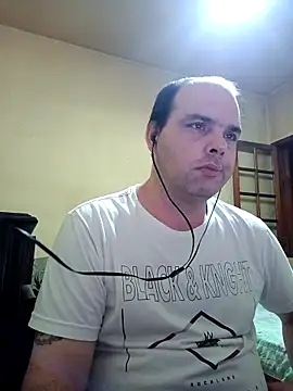 Jovissoares7ye online show from April 27, 2:31 am