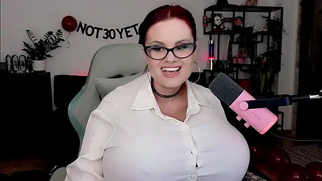 Della Ideal online show from March 4, 6:47 pm