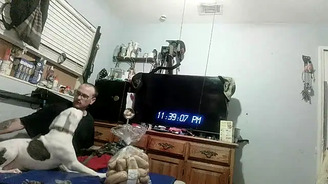 Snapshot of PornStro921 chatting on June 23, 3:37 am PornStro921 online show from June 23, 3:37 am