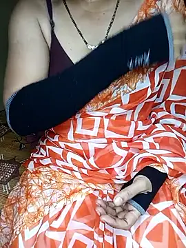 Snapshot of geetha_telugu_kan277 chatting on September 17, 3:57 pm geetha telugu kan277 online show from September 17, 3:57 pm