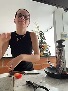 Soy Sara7 online show from December 15, 6:01 pm