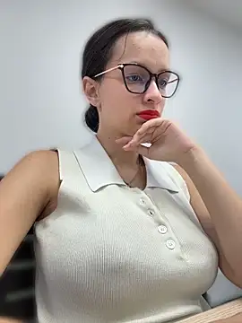 Snapshot of Soy_Sara7 chatting on May 20, 5:19 pm Soy Sara7 online show from May 20, 5:19 pm