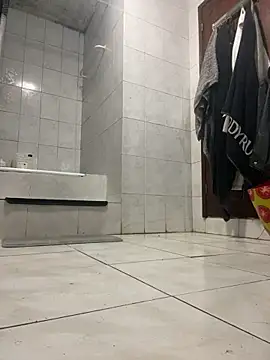 rogerdik76 online show from March 20, 5:56 am