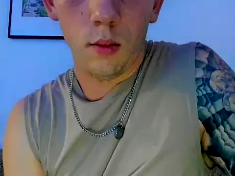 hotblondeguy69 online show from October 23, 9:02 pm