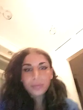 Snapshot of Loladanger20 chatting on October 7, 10:18 pm Loladanger20 online show from October 7, 10:18 pm