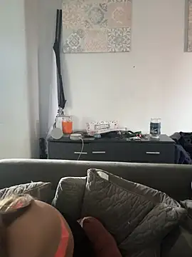 Busty-smiley-miley online show from March 30, 11:11 am