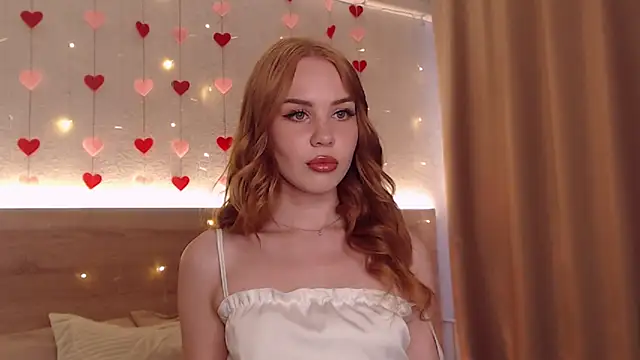 Snapshot of IvyAngel chatting on June 4, 4:24 pm IvyAngel online show from June 4, 4:24 pm