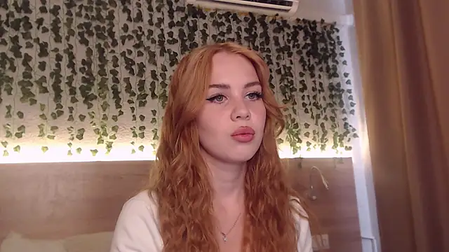 Snapshot of IvyAngel chatting on July 3, 1:50 pm IvyAngel online show from July 3, 1:50 pm