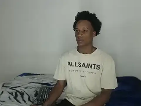 thomas love11 online show from March 18, 11:42 pm