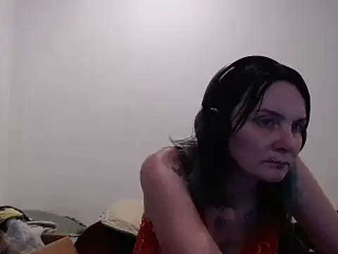Hotmodel1984 online show from June 18, 2:01 am
