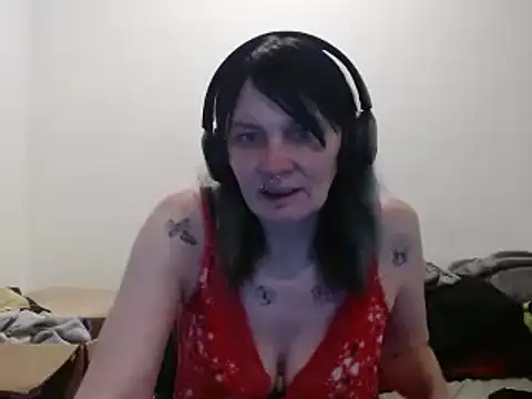 Hotmodel1984 online show from July 1, 2:13 am