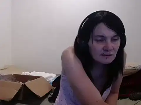 Hotmodel1984 online show from July 9, 2:04 am