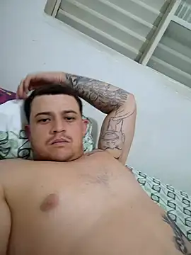 comcoroas online show from December 18, 1:33 am