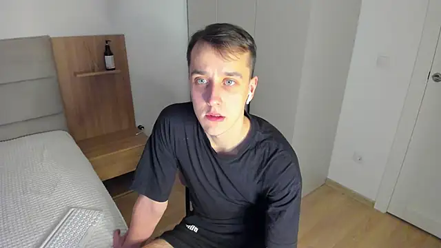 your super hero online show from March 2, 3:27 pm