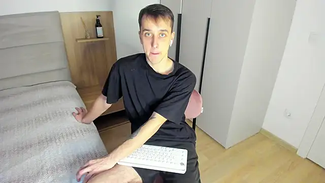 your super hero online show from March 3, 3:19 am