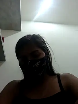 Snapshot of heena-3678 chatting on March 18, 2:58 am heena-3678 online show from March 18, 2:58 am