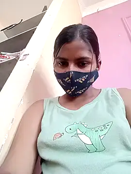 Snapshot of heena-3678 chatting on September 18, 8:05 am heena-3678 online show from September 18, 8:05 am