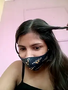 Snapshot of heena-3678 chatting on November 26, 10:05 am heena-3678 online show from November 26, 10:05 am