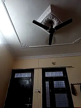 Snapshot of heena-3678 chatting on December 2, 12:10 pm heena-3678 online show from December 2, 12:10 pm