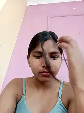 Snapshot of heena-3678 chatting on March 16, 8:07 am heena-3678 online show from March 16, 8:07 am