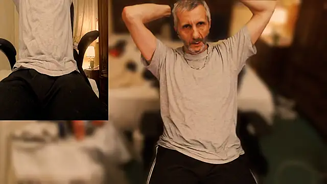 Snapshot of maxdaddy690 chatting on September 8, 8:52 pm maxdaddy690 online show from September 8, 8:52 pm