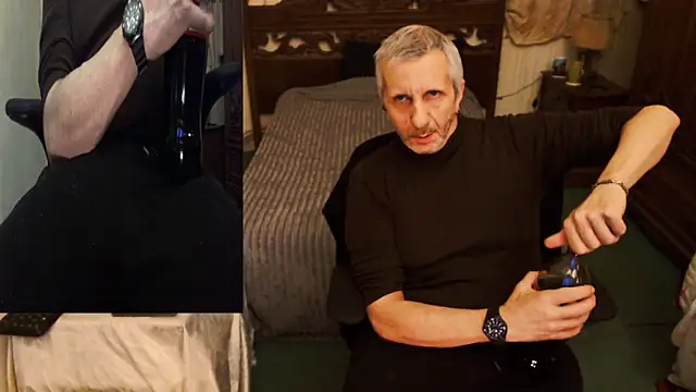 Snapshot of maxdaddy690 chatting on November 5, 10:10 pm maxdaddy690 online show from November 5, 10:10 pm