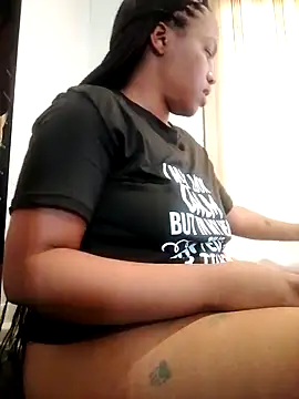 xMiAmor online show from September 19, 8:05 am