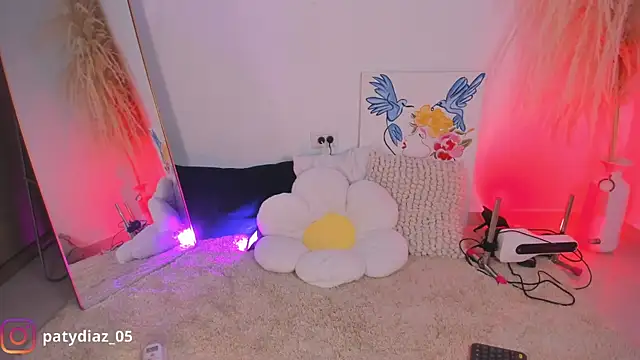 MiiaParker6972 online show from February 28, 7:03 pm