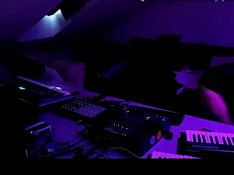 gryzoon online show from June 26, 2:49 am
