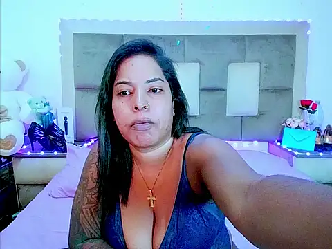 indiantopaz694u online show from May 4, 4:41 am