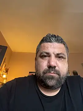 Snapshot of Alexander18edd chatting on November 11, 1:33 pm Alexander18edd online show from November 11, 1:33 pm