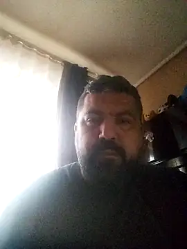 Snapshot of Alexander18edd chatting on November 29, 7:22 am Alexander18edd online show from November 29, 7:22 am