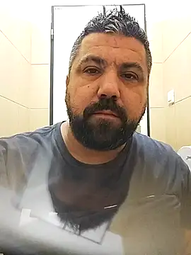 Snapshot of Alexander18edd chatting on December 1, 12:21 pm Alexander18edd online show from December 1, 12:21 pm