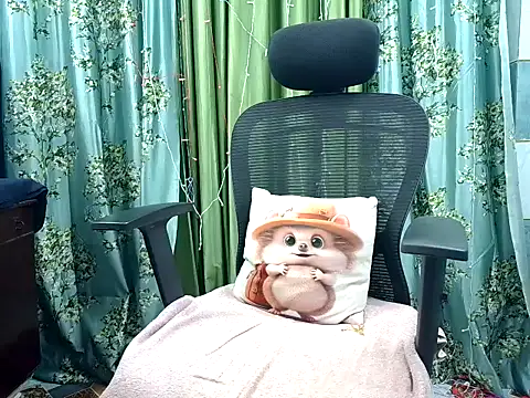 Lovely Jiya online show from November 22, 9:08 am