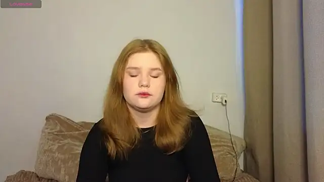 LaseyMoon online show from February 22, 4:46 am